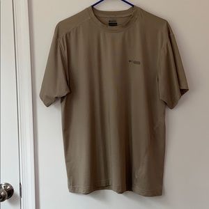 Columbia Omni Dry Tee. Medium